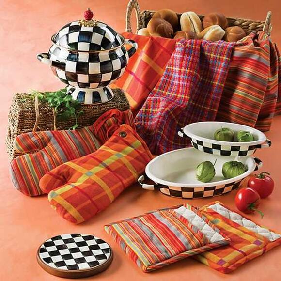 Mackenzie Childs Courtly Check Enamel Gratin Baking Dish Pan Oval Small NEW - Picture 2 of 5